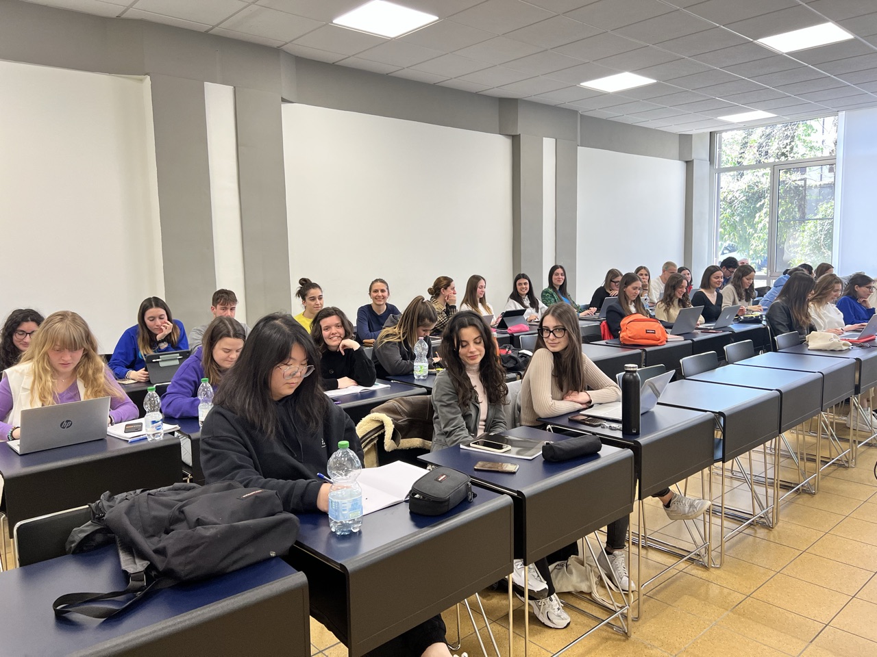 In aula