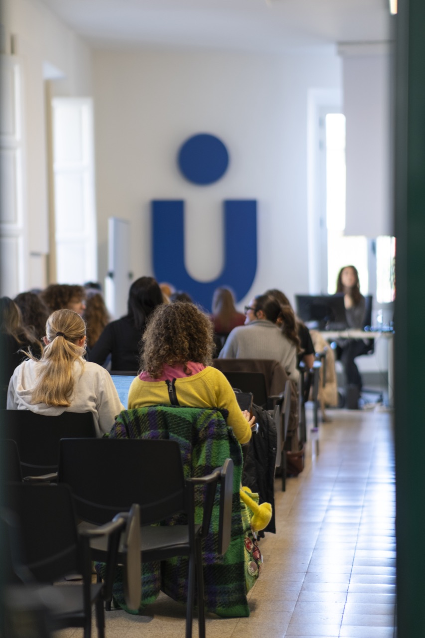 In aula